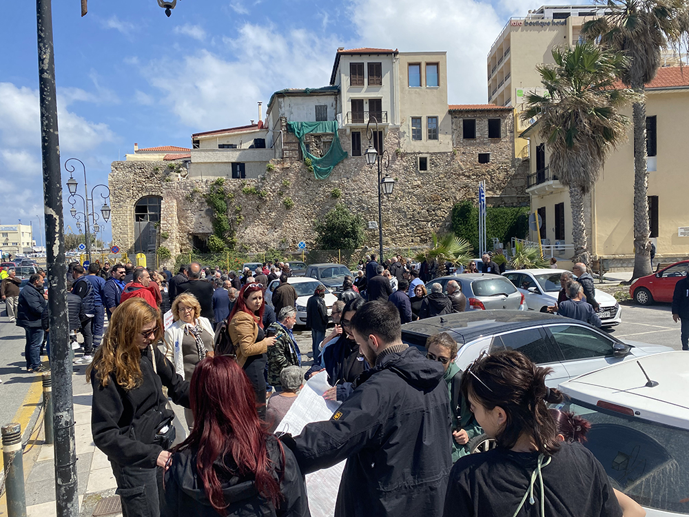 Στις κινητοποιήσεις των σεισμοπλήκτων οι βουλευτές Ηρακλείου ΣΥΡΙΖΑ Π.Σ. – Νέα κοινοβουλευτική παρέμβαση για τα σοβαρά προβλήματα που παραμένουν
