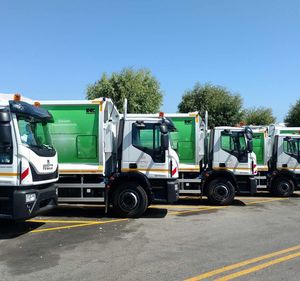 Με την αγορά δύο νέων απορριμματοφόρων, συνεχίζεται η ανανέωση του στόλου καθαριότητας από τον Δήμο Ηρακλείου Με την αγορά δύο νέων απορριμματοφόρων, συνεχίζεται η ανανέωση του στόλου καθαριότητας από τον Δήμο Ηρακλείου