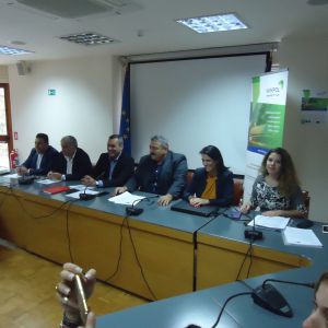 Το Ευρωπαϊκό πρόγραμμα «WINPOL» για τις πολιτικές διαχείρισης των αποβλήτων παρουσιάστηκε σήμερα σε ημερίδα στο Ηράκλειο που συνδιοργάνωσαν Περιφέρεια Κρήτης και Δήμος Ηρακλείου Το Ευρωπαϊκό πρόγραμμα «WINPOL» για τις πολιτικές διαχείρισης των αποβλήτων παρουσιάστηκε σήμερα σε ημερίδα στο Ηράκλειο που συνδιοργάνωσαν Περιφέρεια Κρήτης και Δήμος Ηρακλείου