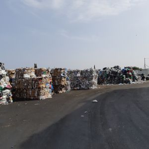 Επίσκεψη Δημάρχου Ηρακλείου στο εργοστάσιο της ανακύκλωσης Επίσκεψη Δημάρχου Ηρακλείου στο εργοστάσιο της ανακύκλωσης