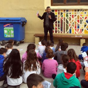 Ενημέρωση για την ανακύκλωση στο 2ο και 5ο Δημοτικό Σχολείο Νέας Αλικαρνασσού Ενημέρωση για την ανακύκλωση στο 2ο και 5ο Δημοτικό Σχολείο Νέας Αλικαρνασσού