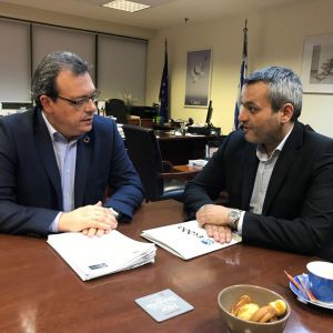 Συνάντηση Χ. Μαμουλάκη με Σ. Φάμελλο για τα έργα διαχείρισης απορριμμάτων Συνάντηση Χ. Μαμουλάκη με Σ. Φάμελλο για τα έργα διαχείρισης απορριμμάτων