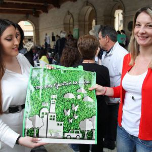 Εκδηλώσεις στο Ηράκλειο για την τσάντα πολλαπλών χρήσεων του Ε.Σ.Δ.Α.Κ. Εκδηλώσεις στο Ηράκλειο για την τσάντα πολλαπλών χρήσεων του Ε.Σ.Δ.Α.Κ.